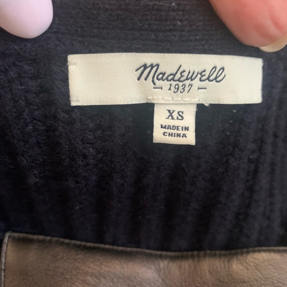 Madewell Cardigan 100% Merino Wool in Navy XS. - Picture 7 of 8